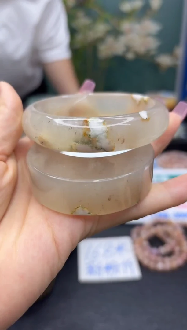 石英质玉手镯未镶嵌C473(62圈赠送镯心)