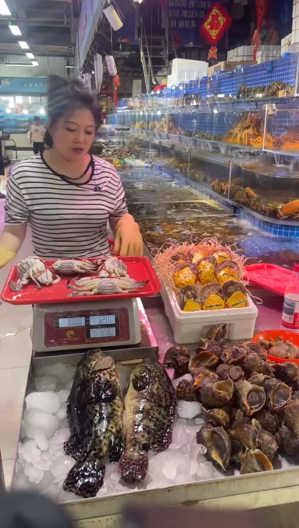 中国大陆断氧飞飞4只，2斤，老虎斑1条，2斤