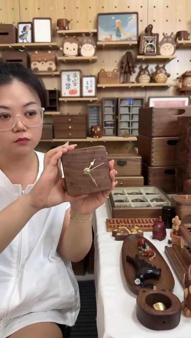 木北美黑胡桃实木钟表摆件