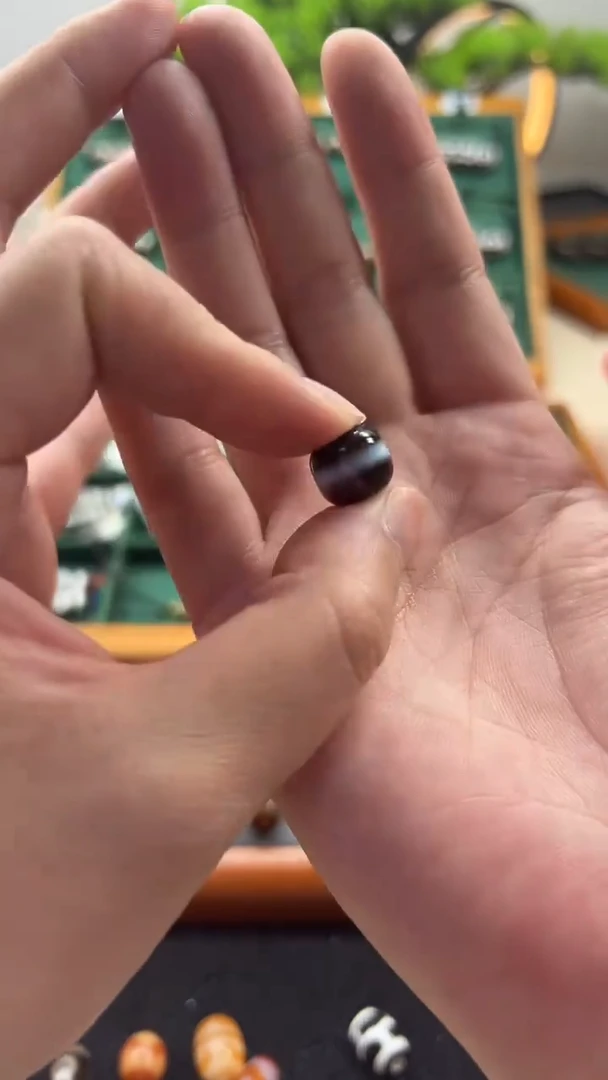 玛瑙/玉髓（覆膜）颈饰未镶嵌38.（微瑕随机发货）