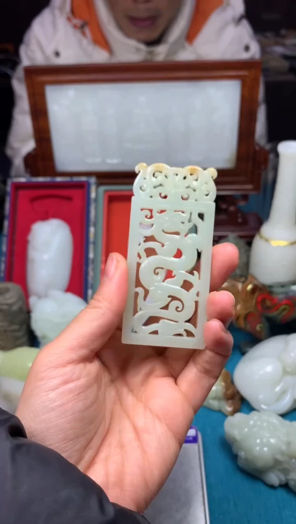 颈饰未镶嵌和田玉拍一发一