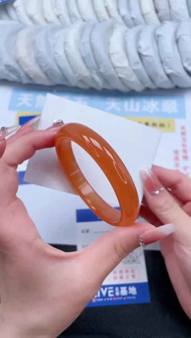 【闪购商品】石英质玉手镯未镶嵌T294-58.5