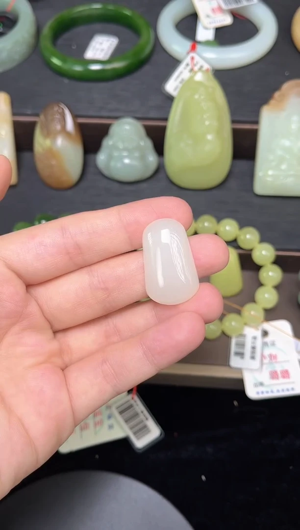 吊坠(不含链)未镶嵌和田玉若羌白玉 原石