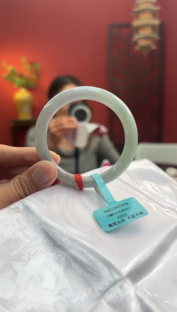 未镶嵌手镯（圆镯）翡翠翡翠手镯6