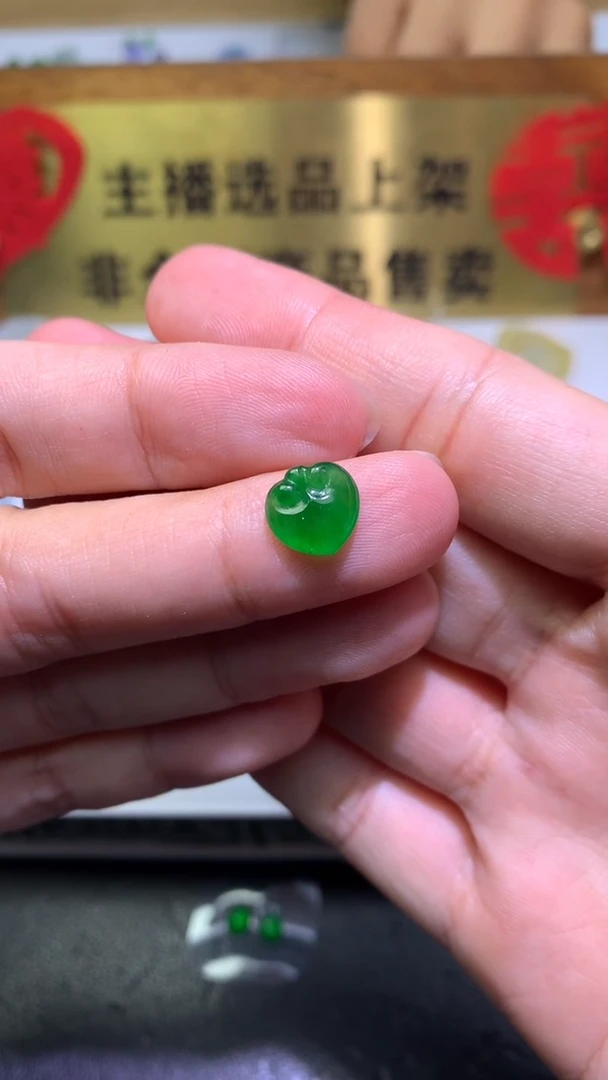 未镶嵌定制翡翠毛货