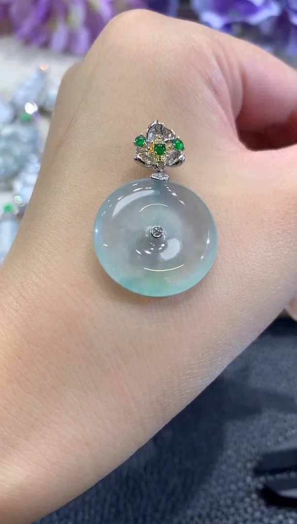 吊坠(不含链)18K金镶嵌翡翠D21