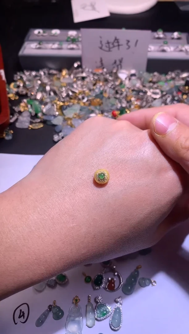 【闪购商品】翡翠吊坠(不含链)银S925镶嵌1