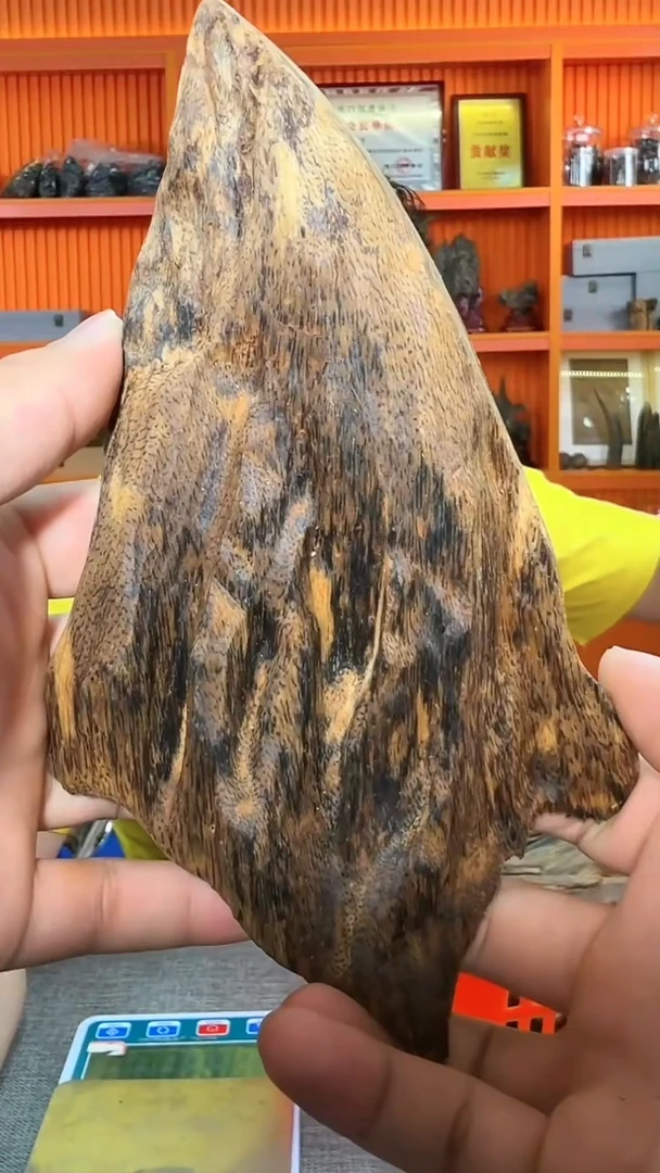 沉香摆件180号菩萨棋180g多样性发一