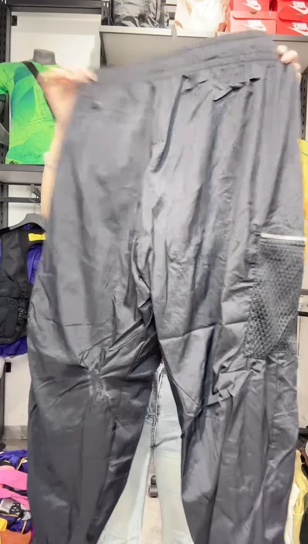 1719   编码 瑕疵款直播间过款为准 尺码 L