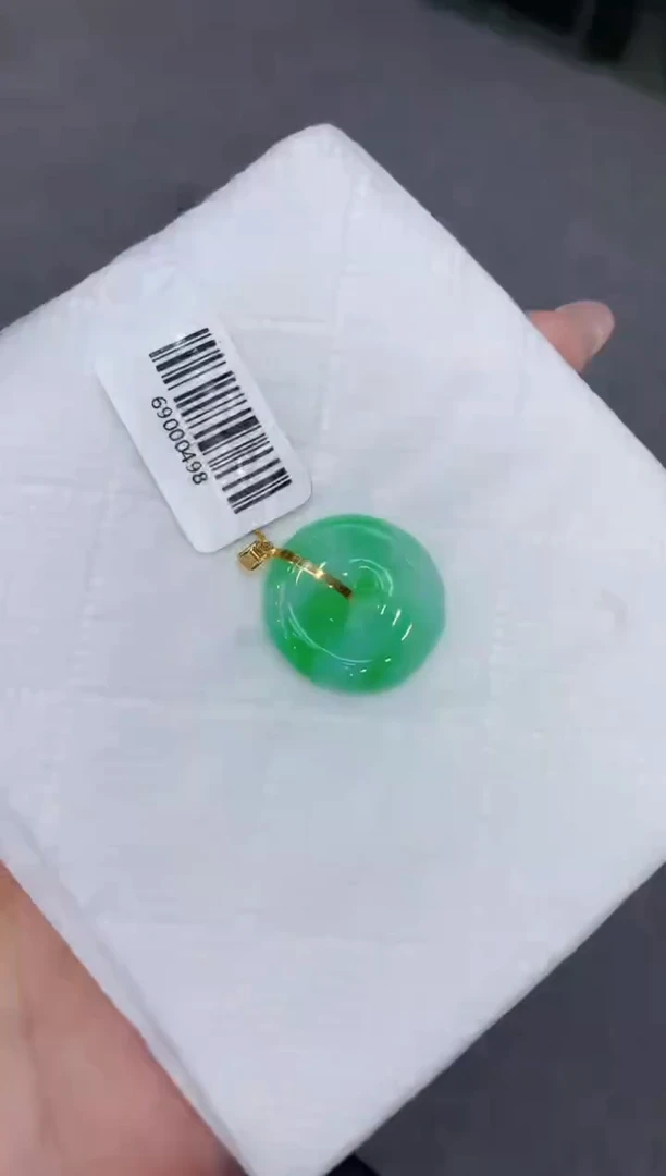 翡翠18K金镶嵌颈饰111111111111
