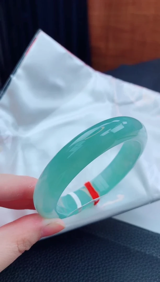 翡翠手镯未镶嵌缅甸天然翡翠A货手镯