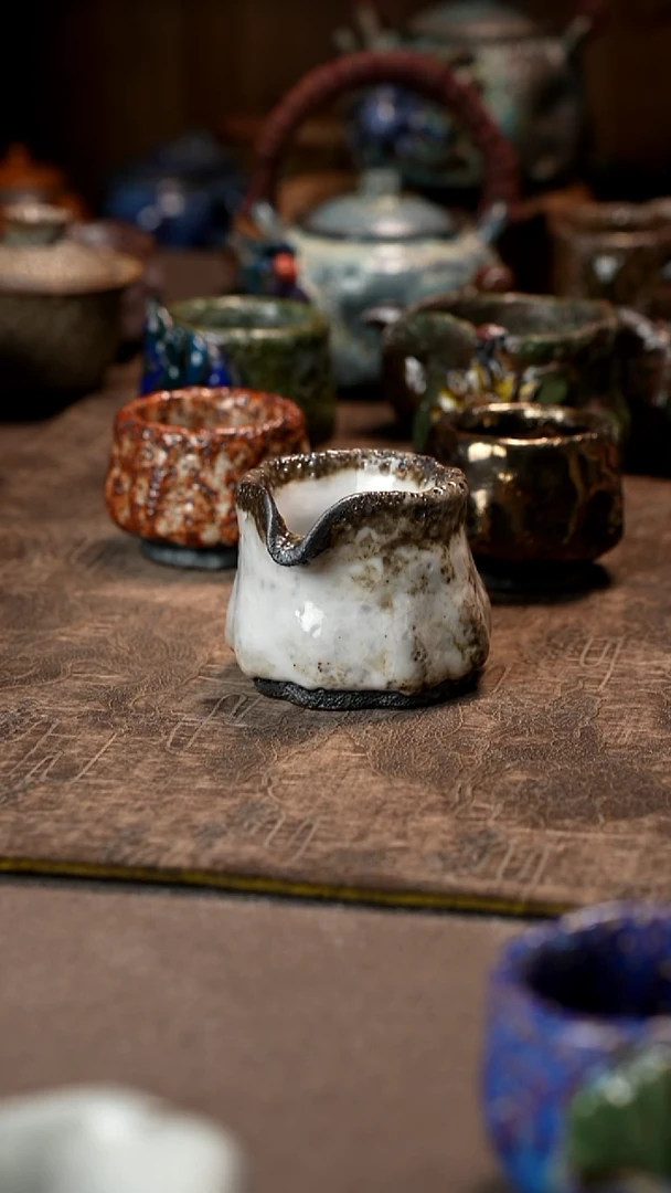 闹****锅景德镇柴烧志野杯