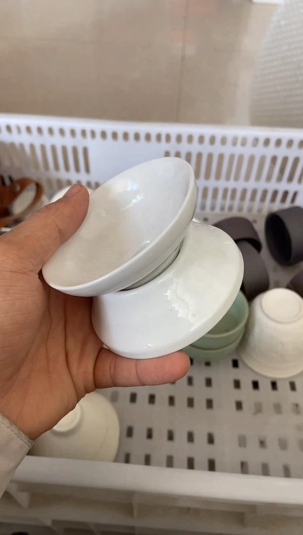 杯无运费险有瑕疵的摄影的产品有使用过的痕迹有点脏介意勿拍