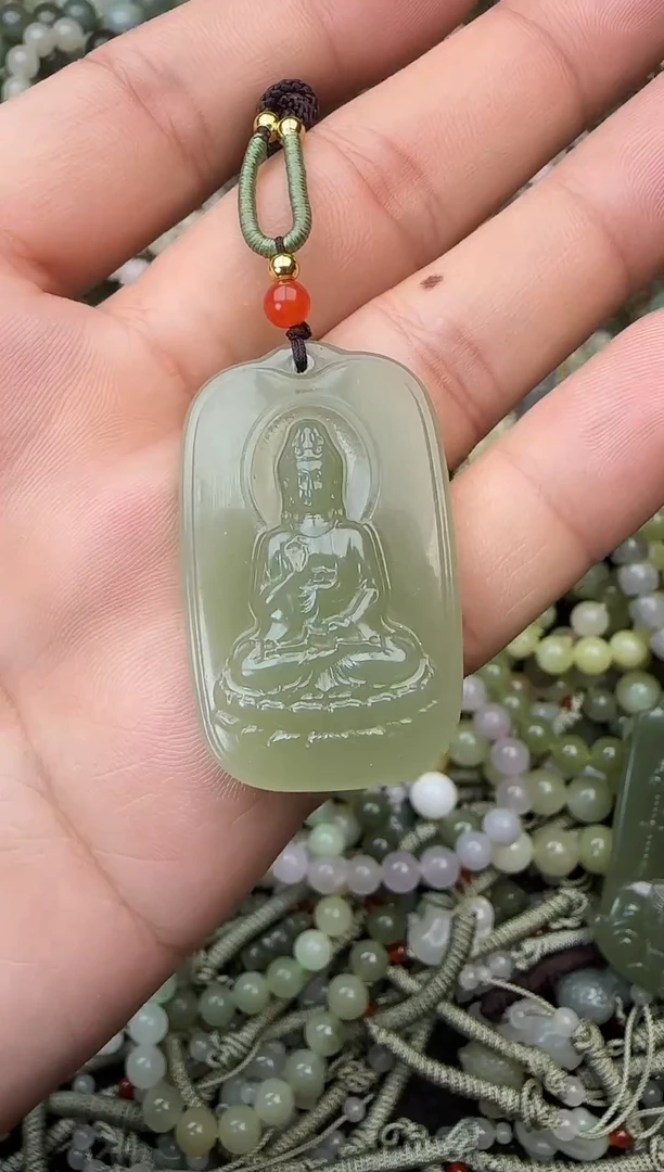 颈饰未镶嵌和田玉拍一发一