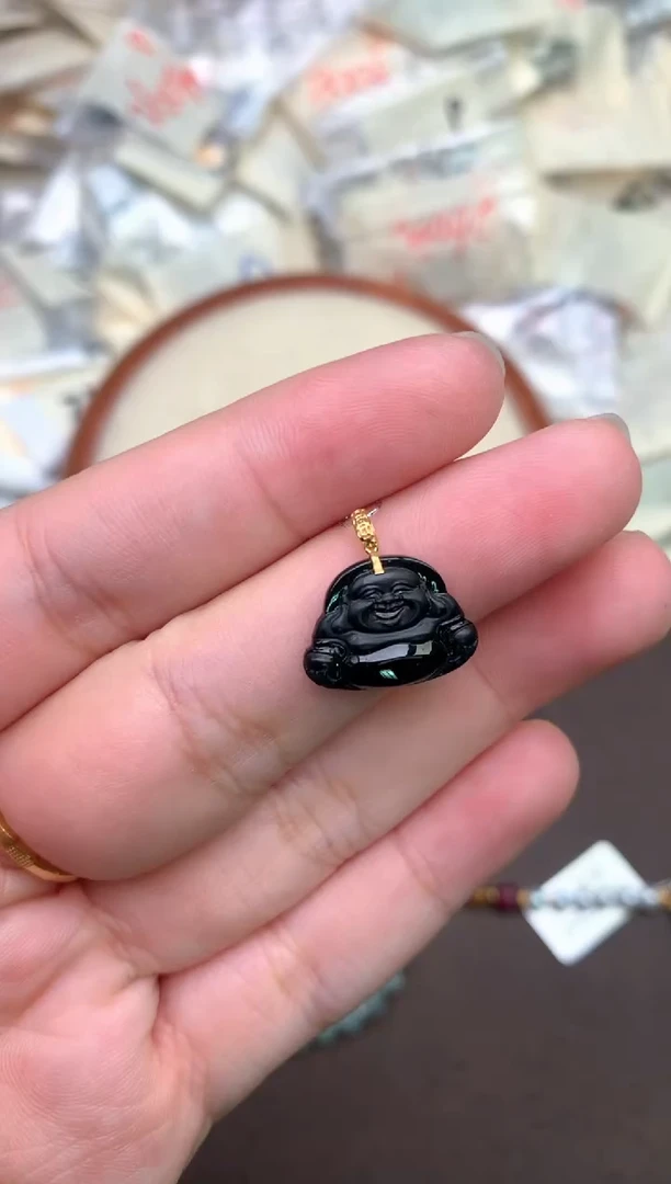 翡翠挂件18K金镶嵌—