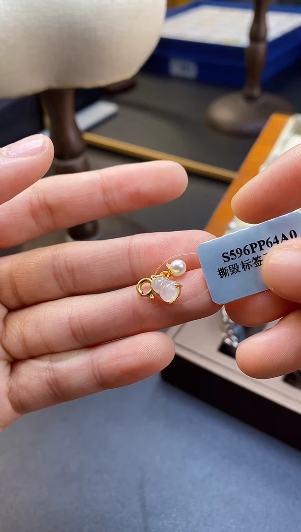 颈饰银S925镶嵌翡翠17530