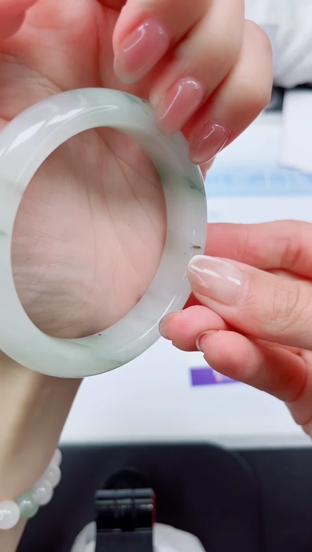 【闪购商品】石英质玉手镯未镶嵌190#54.1