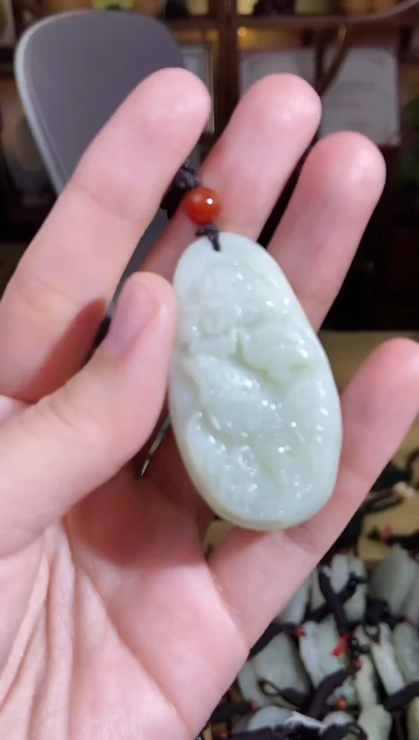 颈饰未镶嵌和田玉1