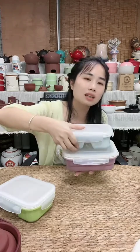 瑕疵紫色双格保鲜盒送小随机发