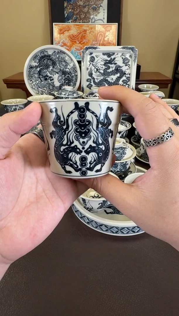 二号釉金钱豹冰桶杯