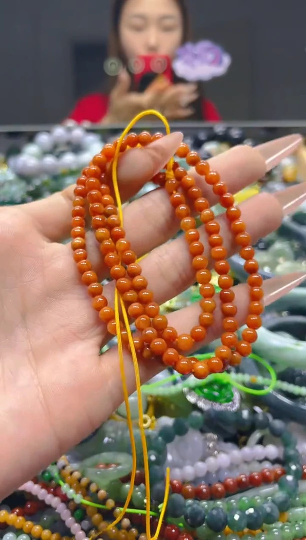 颈饰未镶嵌翡翠4MM