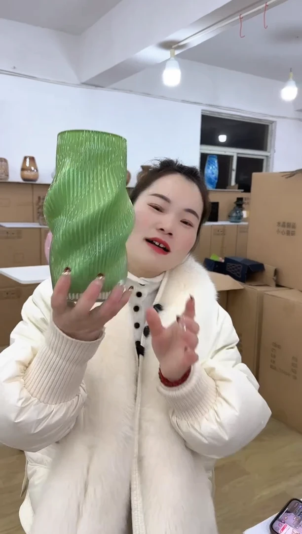 【闪购商品】无铅玻璃迪喜花器-c-早23