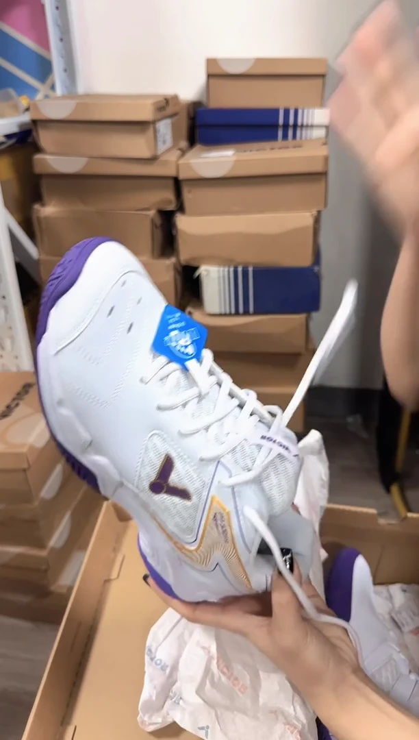 威克多正品微瑕 44号 9200TD  41码