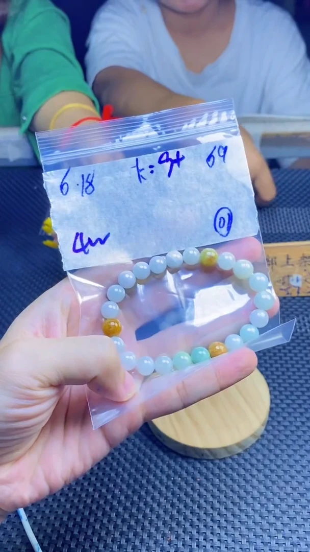 定制翡翠未镶嵌天然缅甸A货翡翠，多样性发货只发其一