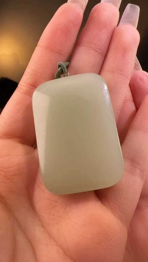 【闪购商品】和田玉颈饰未镶嵌无事牌3280