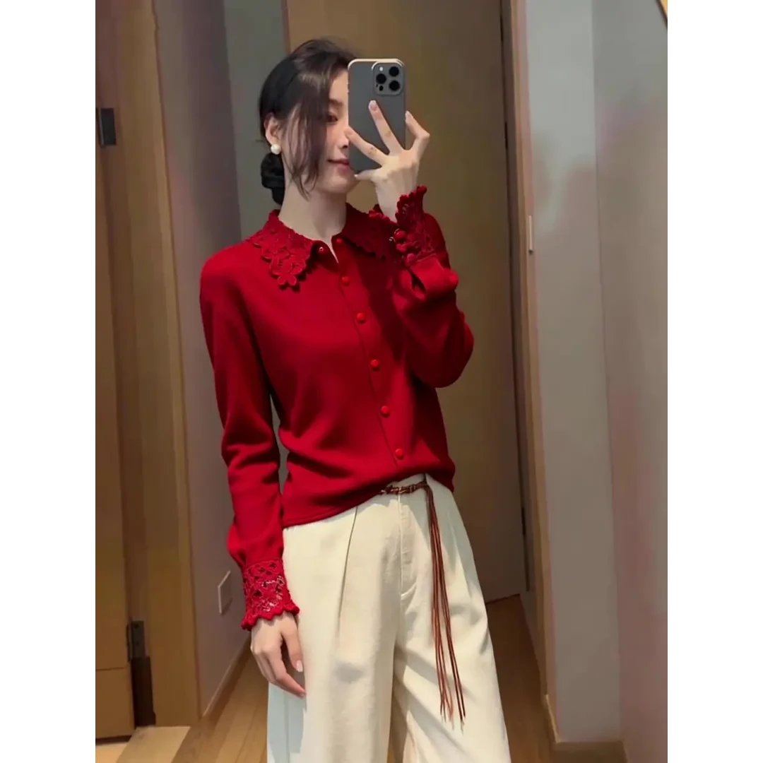 元旦新年穿搭单排扣2025显瘦上衣轻奢打底衫冬季红色长袖女法式风