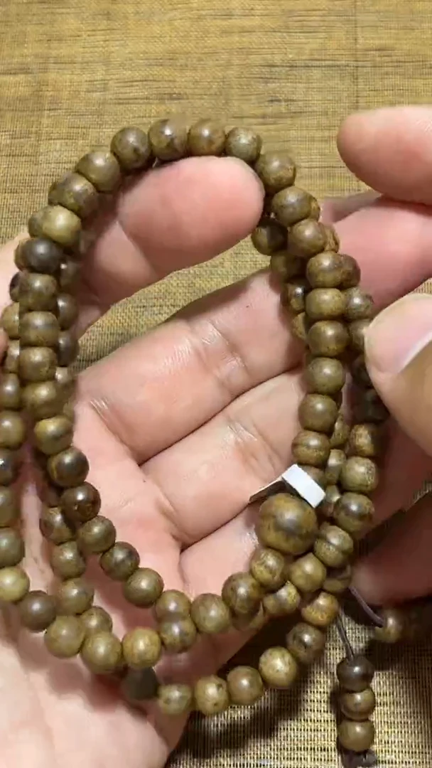 降真香手串/手链精品推荐越南白q0.6多圈