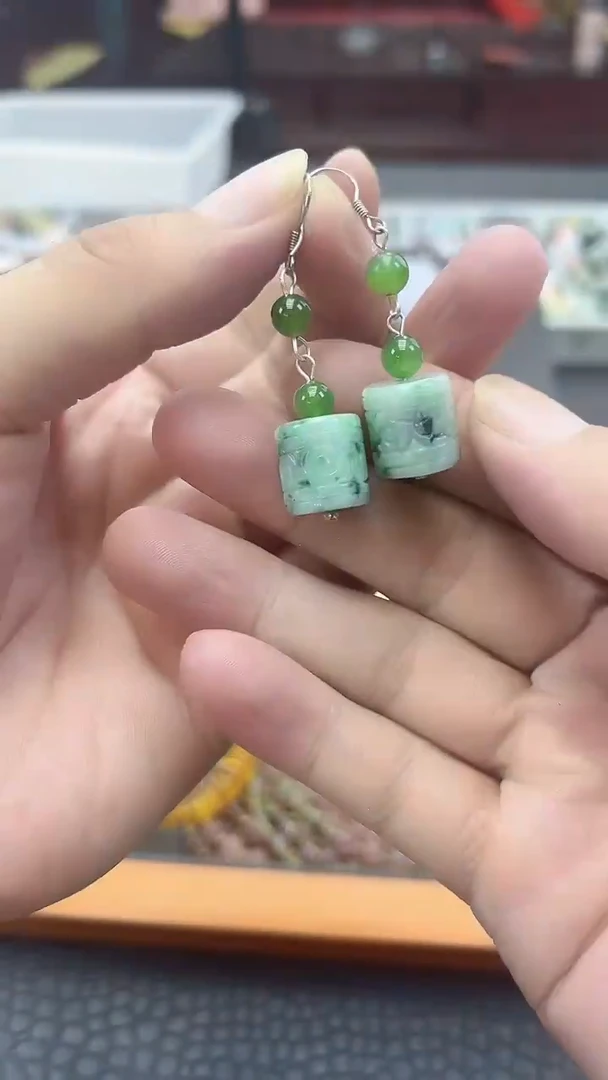 颈饰未镶嵌翡翠翡翠桶珠耳坠