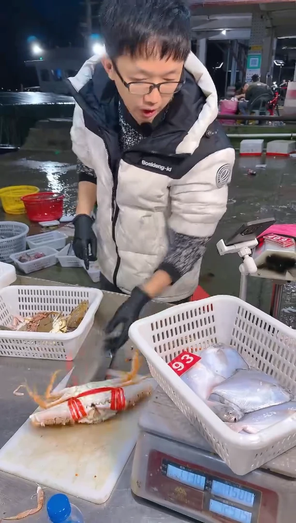 中国大陆任***下白仓111111111111111