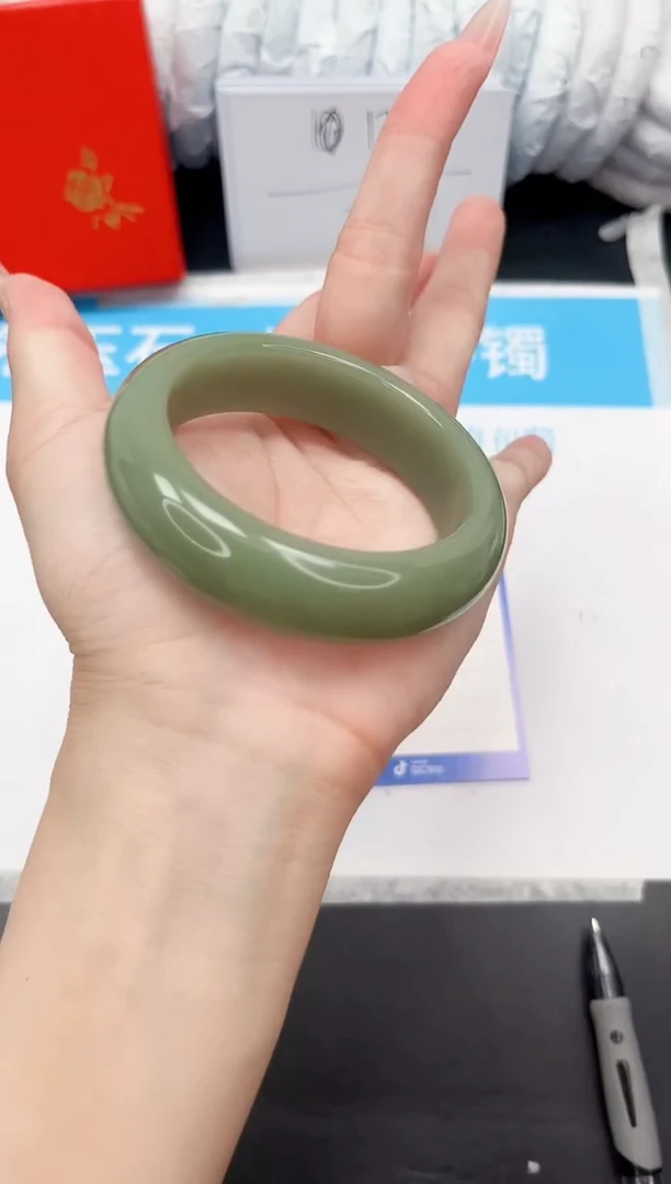 手镯石英质玉未镶嵌189-53.6