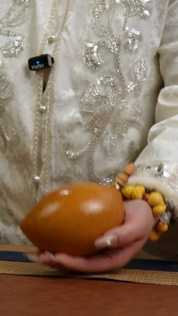 883号 天然热水酒葫芦 一物一拍（有瑕介意勿拍）