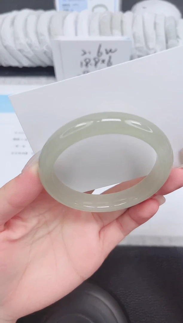 未镶嵌手镯石英质玉238-56.5