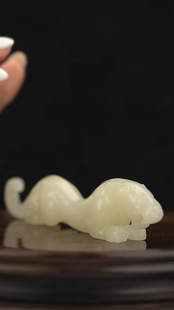 玉【伏虎】天然玉石摆件