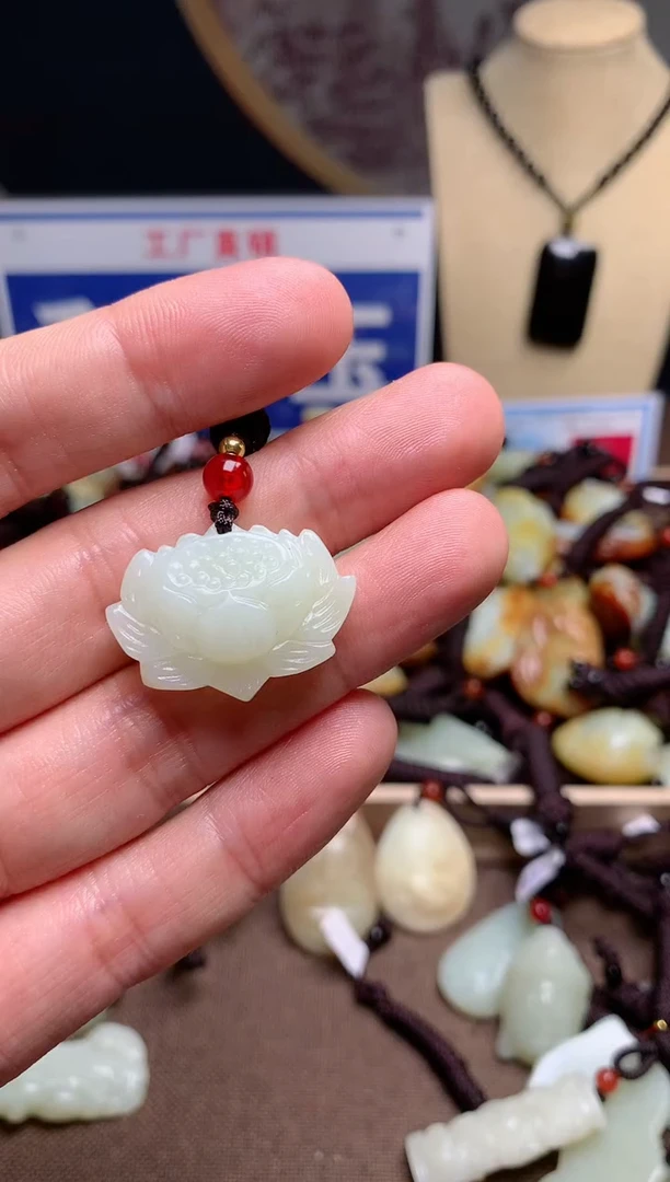 【闪购商品】和田玉颈饰未镶嵌1