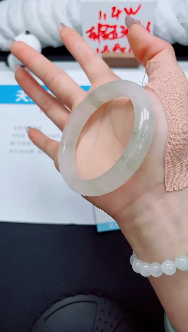 石英质玉手镯未镶嵌78-58.2