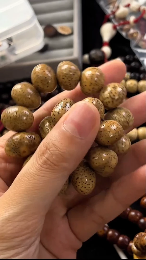 手串星月菩提精工级浅花皮星月原形手串