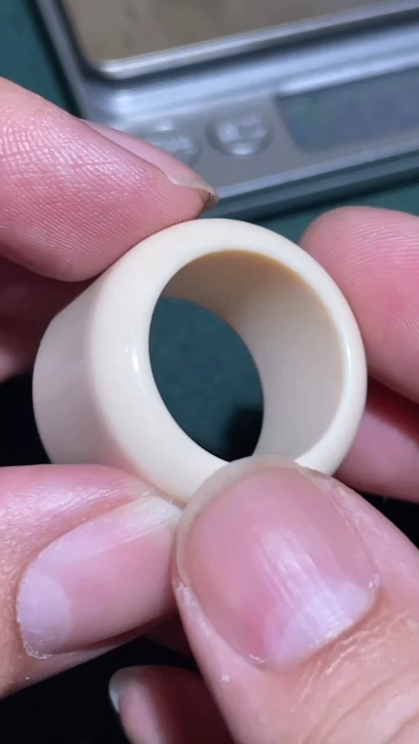 白玉菩提吊坠18PS-319  内径约20mm