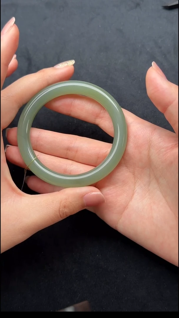 颈饰未镶嵌和田玉008-青白玉福镯-57.5mm-NLF57-1230