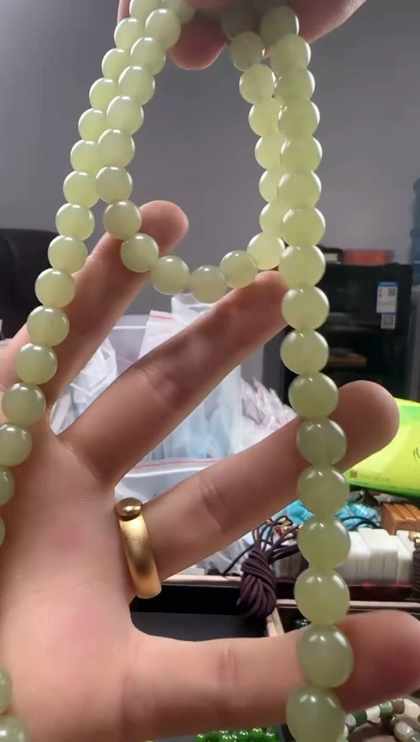 和田玉未镶嵌颈饰1