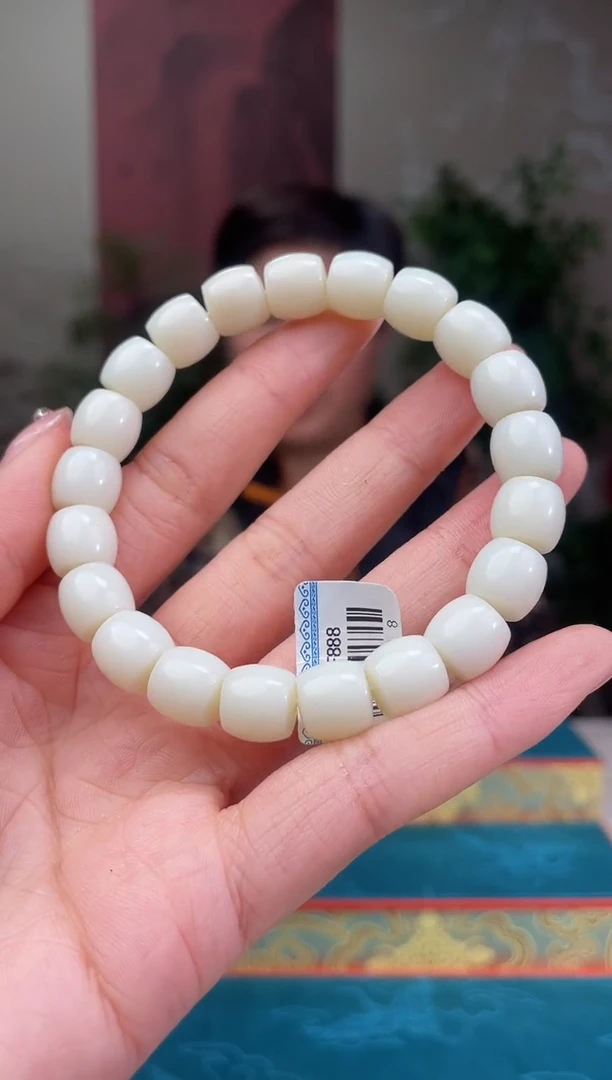 定制和田玉多样性发拍一发一         82