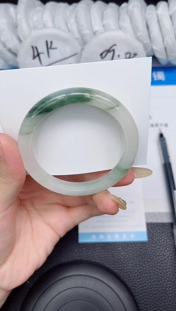 石英质玉手镯未镶嵌109-57.7