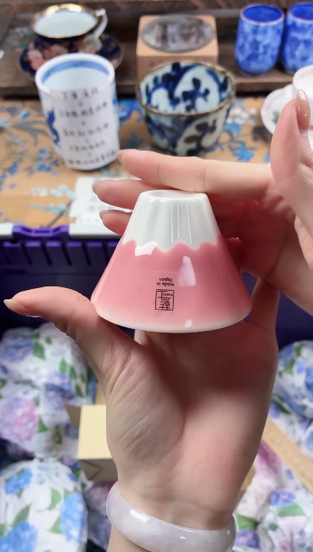 瓷片粉色富士山杯（小）