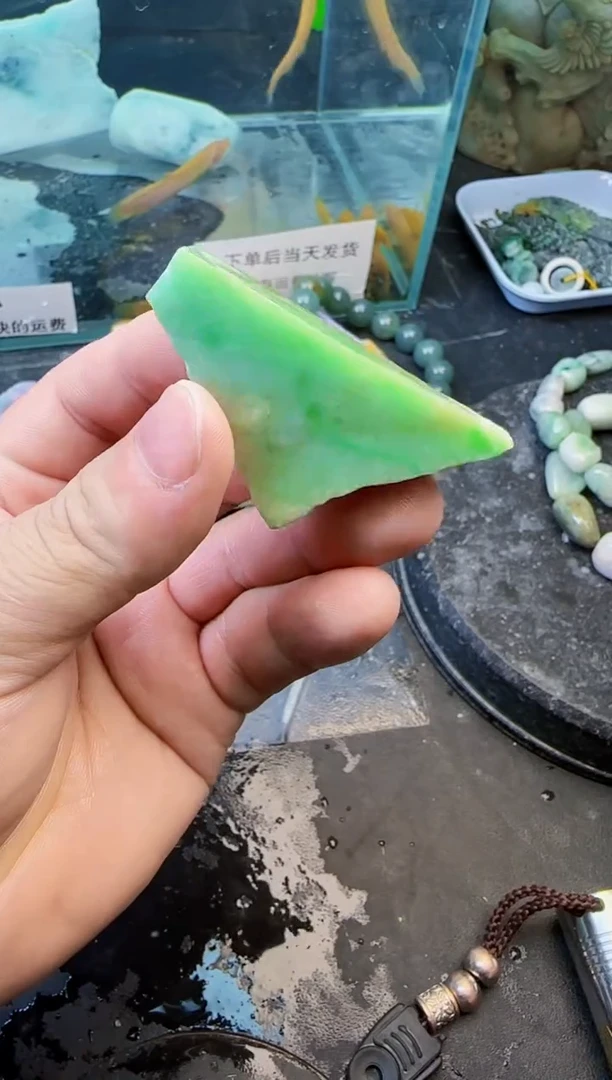 翡翠挂件未镶嵌天然翡翠119