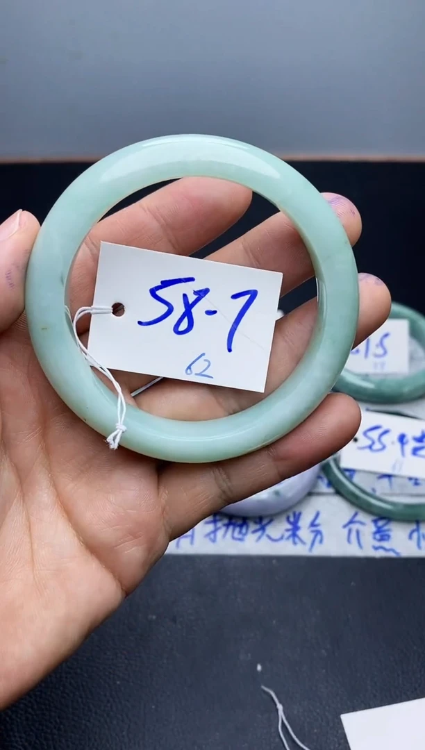 未镶嵌手镯翡翠62