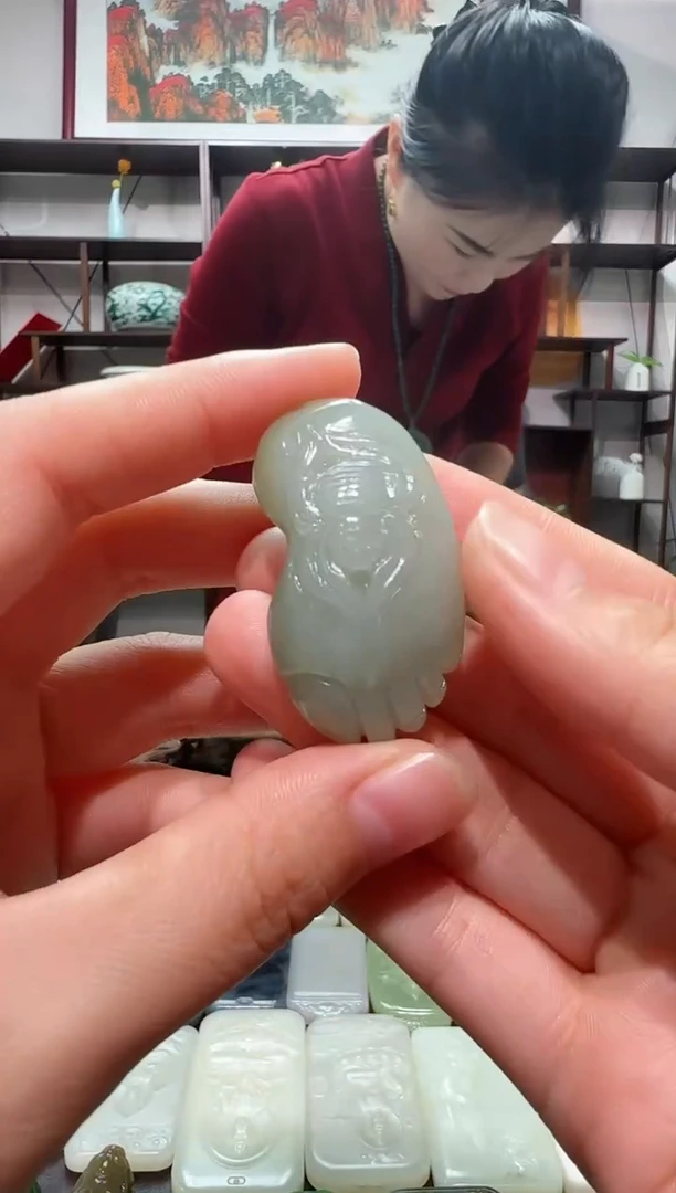 颈饰未镶嵌和田玉