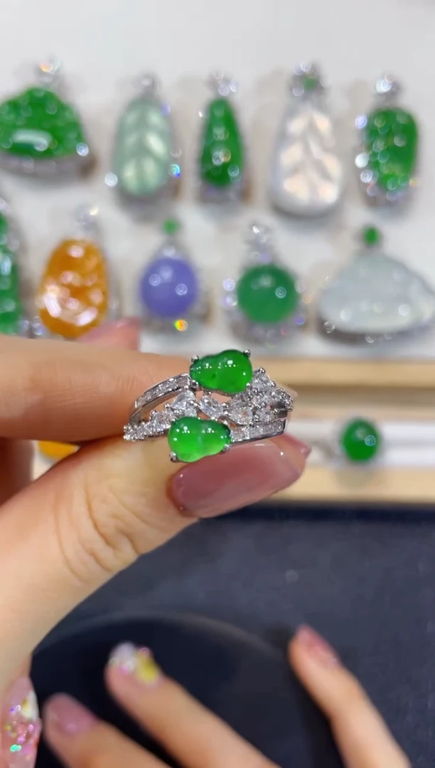 颈饰未镶嵌翡翠3多样性发其一